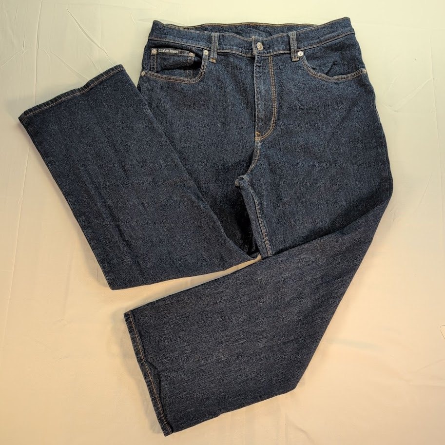Calvin Klein High Waisted Straight Leg Jeans Dark Wash Denim Women Size 31